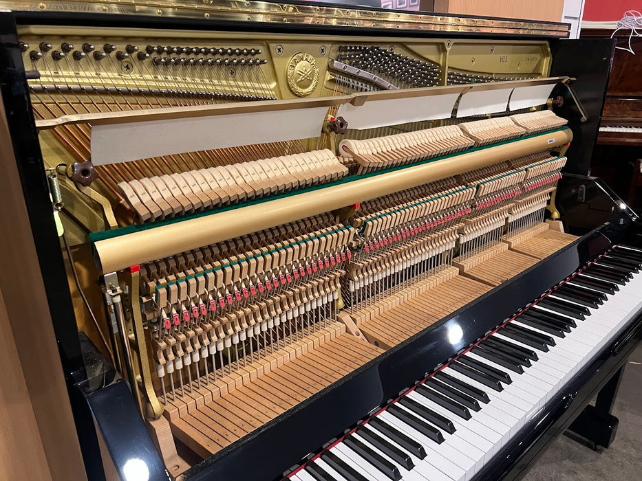 Yamaha YU3 131cm Preowned Upright Piano 5810736 - Polished Ebony