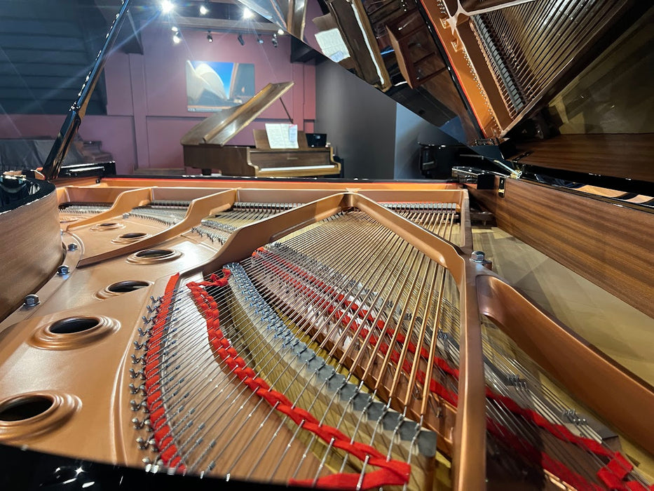 Yamaha C6M 212cm Preowned Grand Piano 6348735 - Polished Ebony