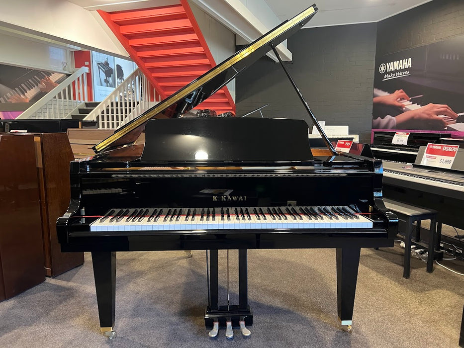 Kawai GL30 Preowned Grand Piano K2734163 - Polished Ebony