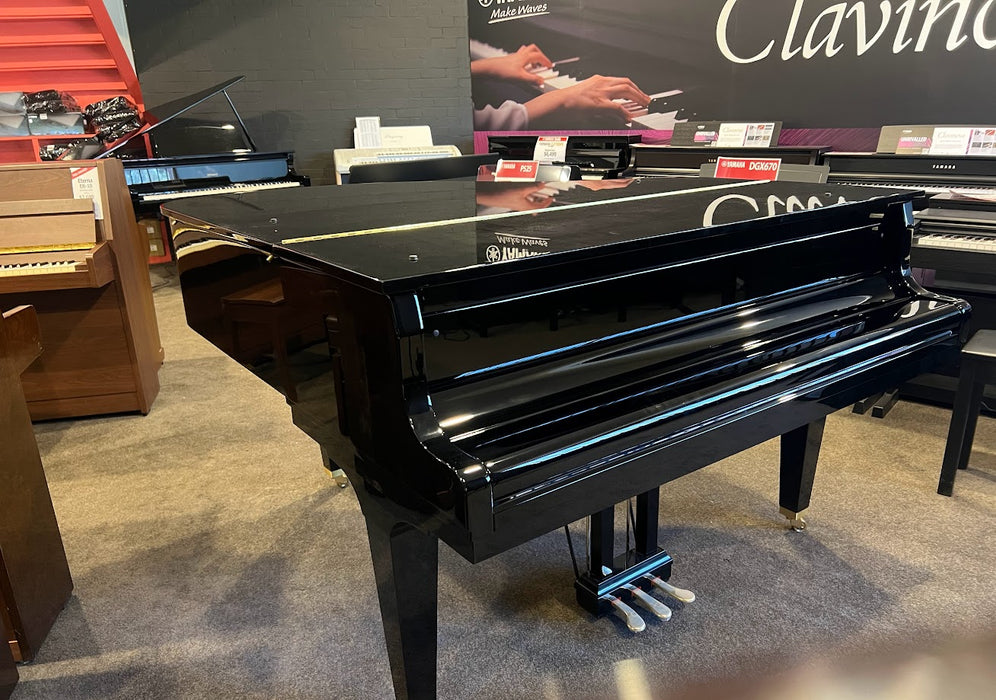 Kawai GL30 Preowned Grand Piano K2734163 - Polished Ebony