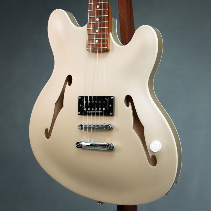 Fender Tom Delonge Signature Starcaster w/Bag - Satin Shoreline Gold - Preowned
