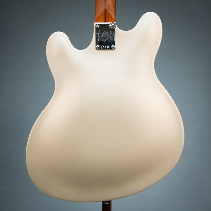 Fender Tom Delonge Signature Starcaster w/Bag - Satin Shoreline Gold - Preowned