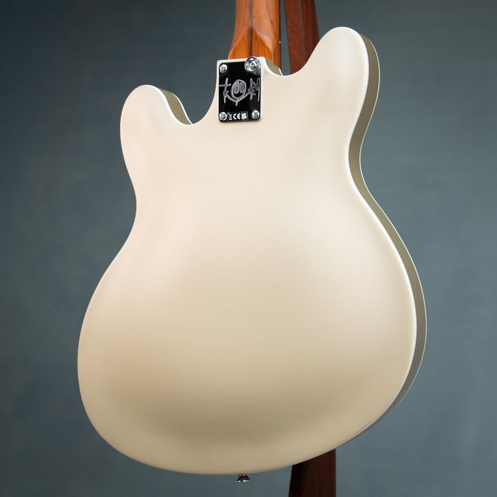 Fender Tom Delonge Signature Starcaster w/Bag - Satin Shoreline Gold - Preowned