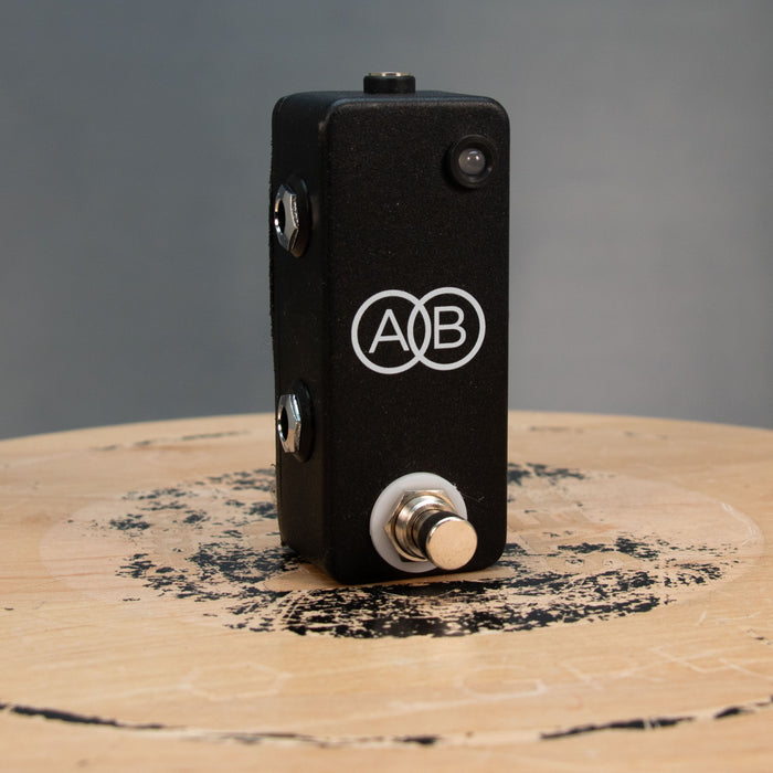 JHS Mini AB Switcher- Preowned