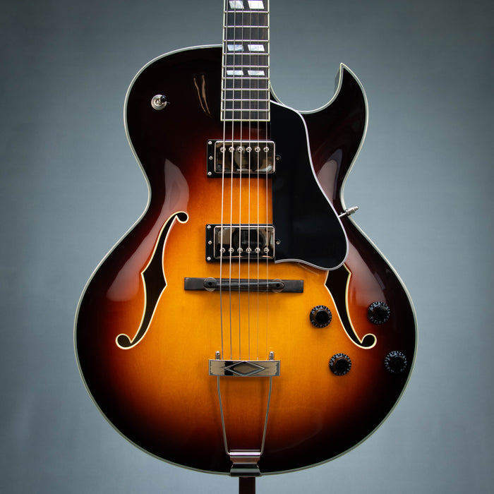 Eastman AR372CE Hollowbody w/Case - Sunburst - Preowned