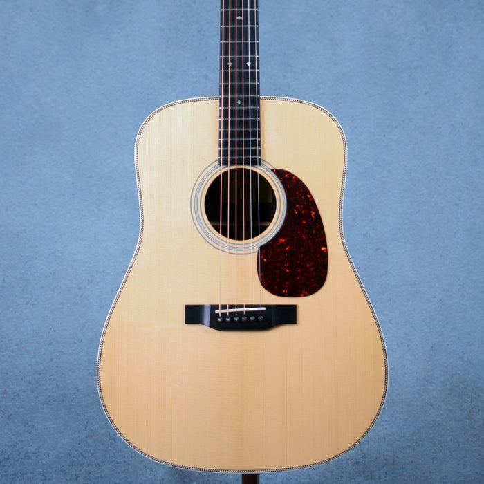 Eastman E8D-TC Dreadnought Acoustic Guitar w/Case - Preowned