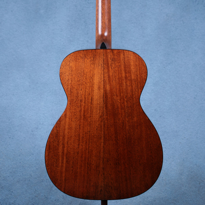 Martin 000-18 Standard Series Auditorium Size Acoustic Guitar - 2790837