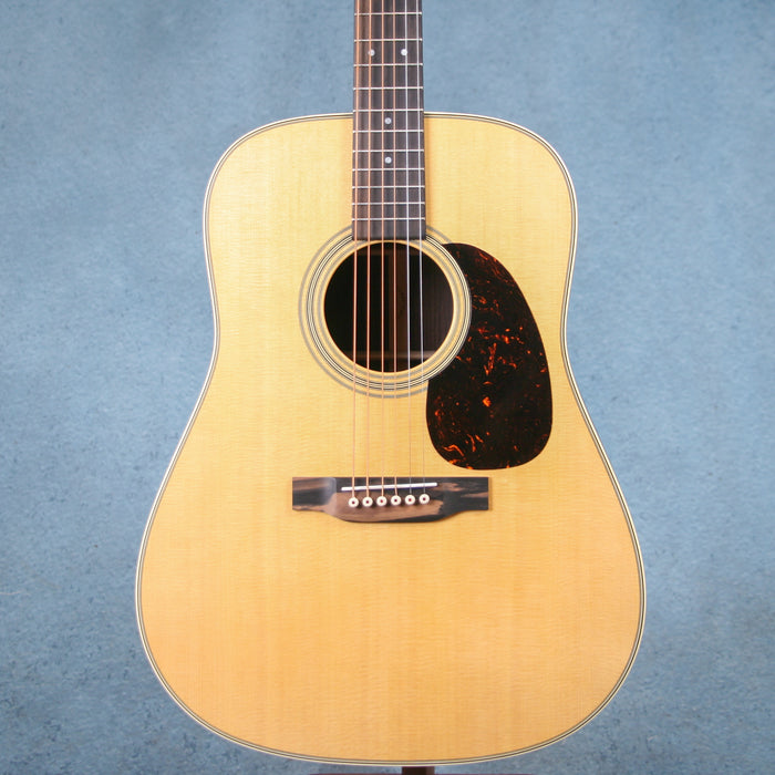 Martin D-28 Standard Series Dreadnought Size Acoustic Guitar - 2863448