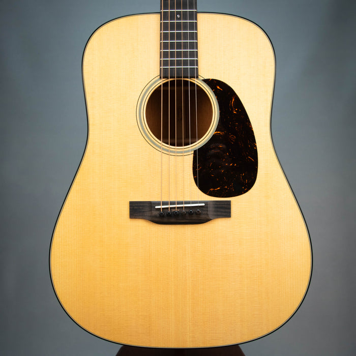 Martin D-18 Standard Series Dreadnought Size Acoustic Guitar - 2982733