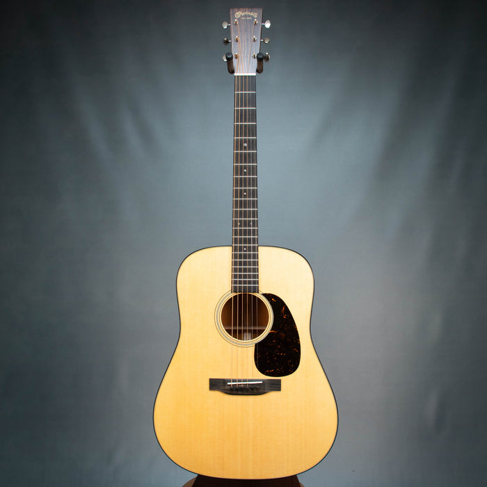 Martin D-18 Standard Series Dreadnought Size Acoustic Guitar - 2982733