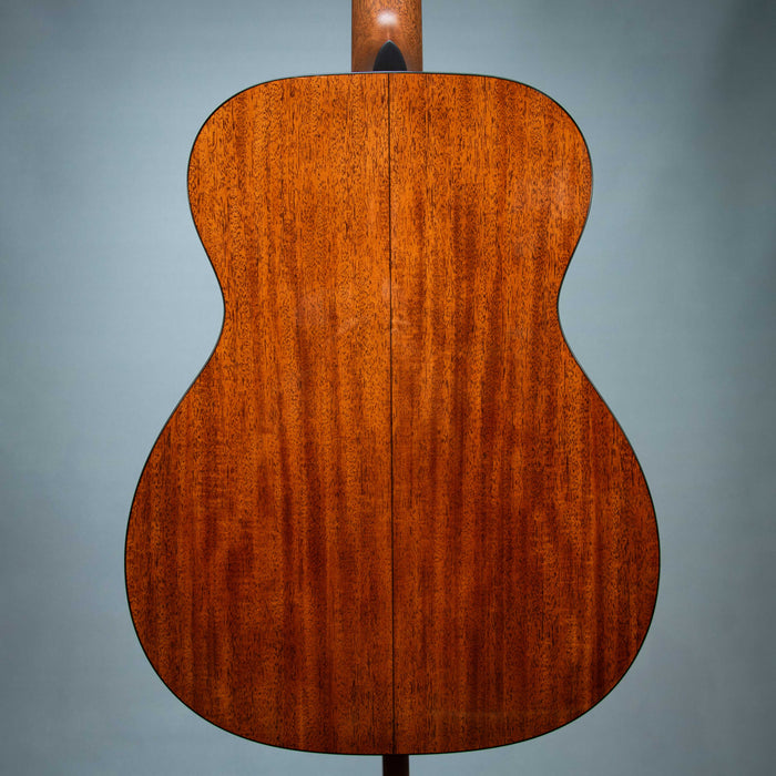 Martin 000-18 Standard Series Auditorium Size Acoustic Guitar - 3004136