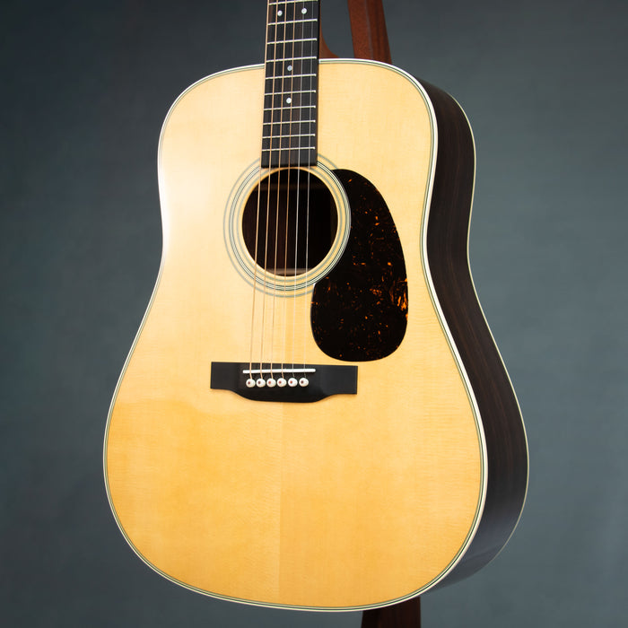 Martin D-28 Standard Series Dreadnought Size Acoustic Guitar - 3051296