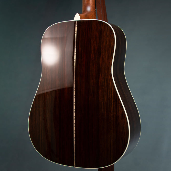 Martin D-28 Standard Series Dreadnought Size Acoustic Guitar - 3051296