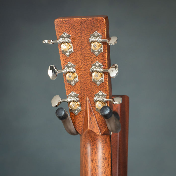 Martin OM-28 Standard Series Orchestra Model Acoustic Guitar - 3056365