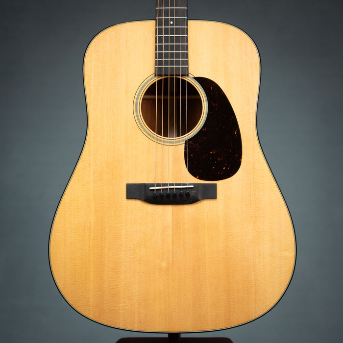 Martin Super D-18 Standard Series Dreadnought Size Acoustic Guitar - 3058198