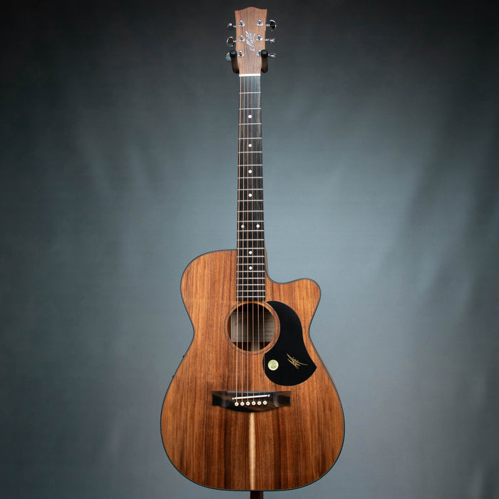 Maton EBW808C Blackwood Series Acoustic Electric Guitar w/Case - 33588