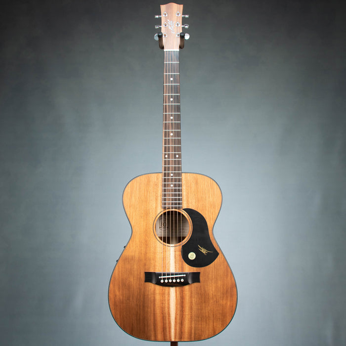 Maton EBW808 Blackwood Series Acoustic Electric Guitar w/Case - 33965 2FC