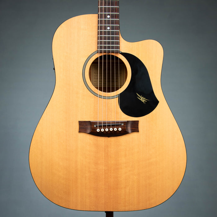 Maton 2003 EM225C Dreadnought w/Case - Preowned