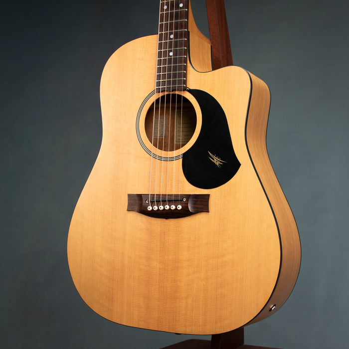 Maton 2003 EM225C Dreadnought w/Case - Preowned