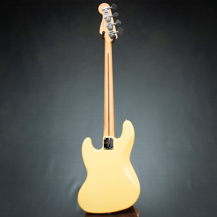Fender 2022 Player Jazz Bass w/Case - Buttercream - Preowned