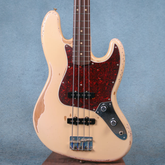 Fender Flea Signature Jazz Bass Road Worn w/Case - Shell Pink - Preowned