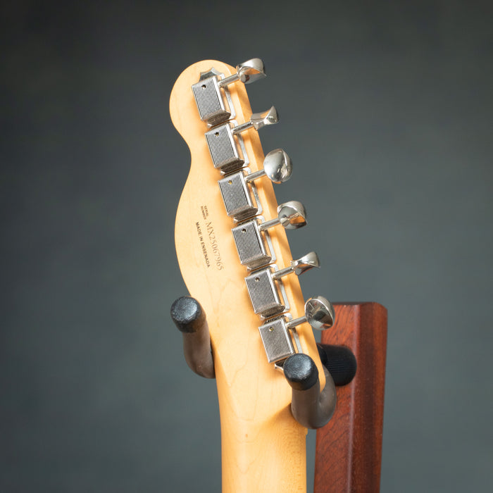 Fender 2025 Player II Telecaster w/Case - Mocha - Preowned