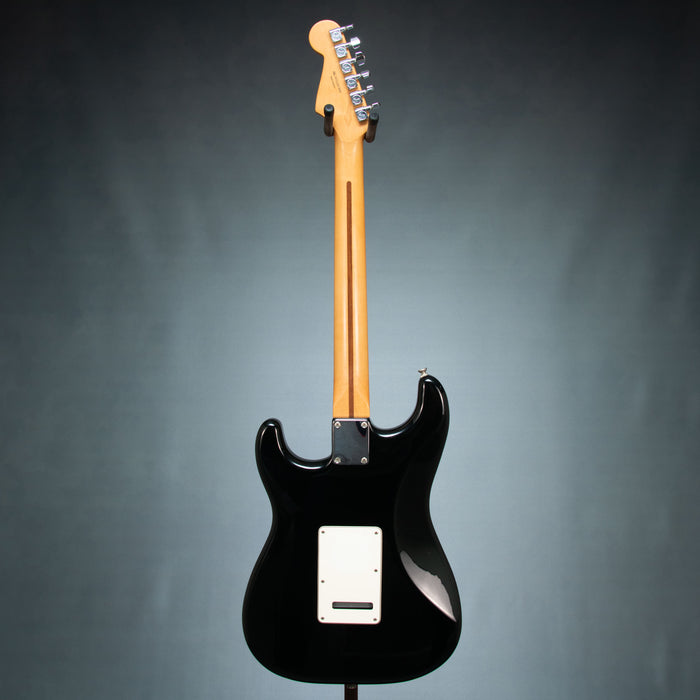 Fender 2008 Standard Stratocaster Tint w/Case - Black - Preowned