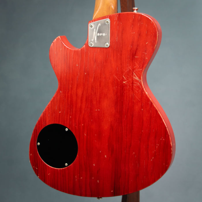 Novo Solus M1 Light Distress Electric Guitar - Faded Cherry