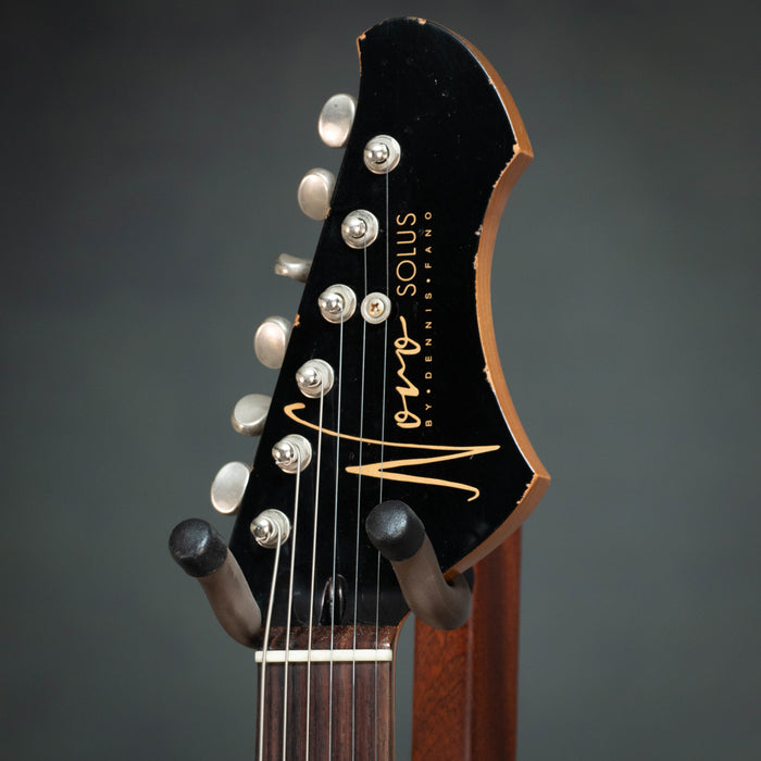 Novo Solus M1 Light Distress Electric Guitar - Faded Cherry