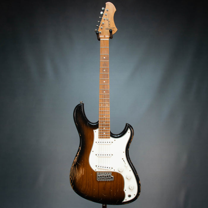Novo Idris S3 Medium Distress Electric Guitar - 2-Tone Burst