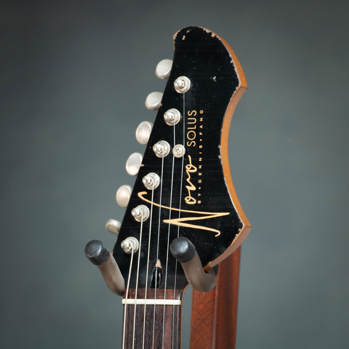 Novo Solus H2 Medium Distress Electric Guitar - Gold Top Gold