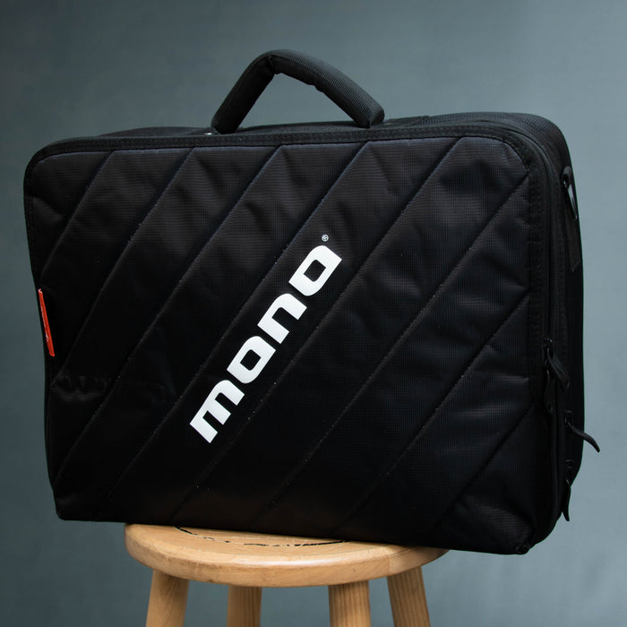 Mono PFX Small Pedalboard & Club 2.0 Case - Preowned