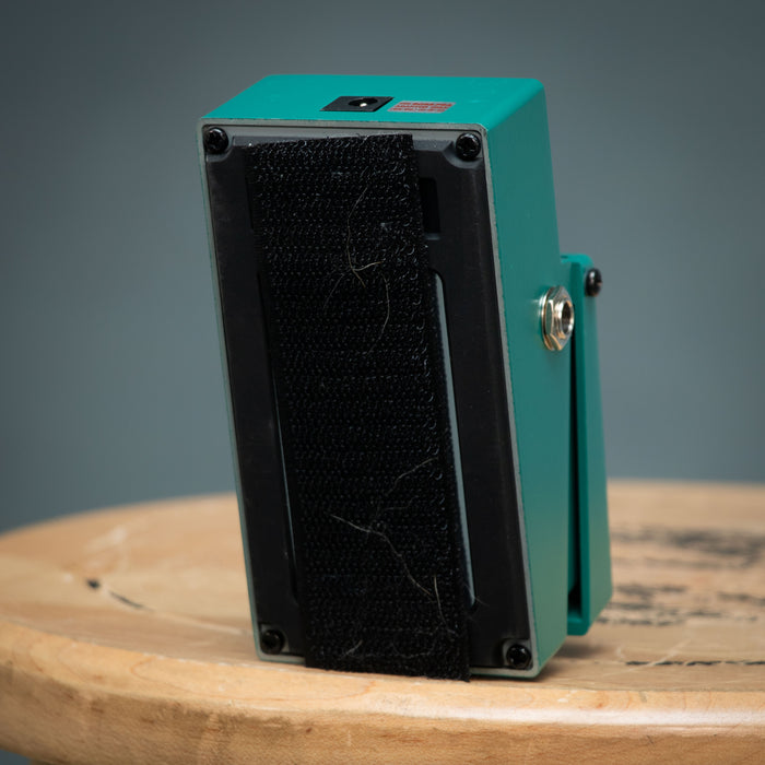 Boss TR-2 Tremolo Pedal - Preowned