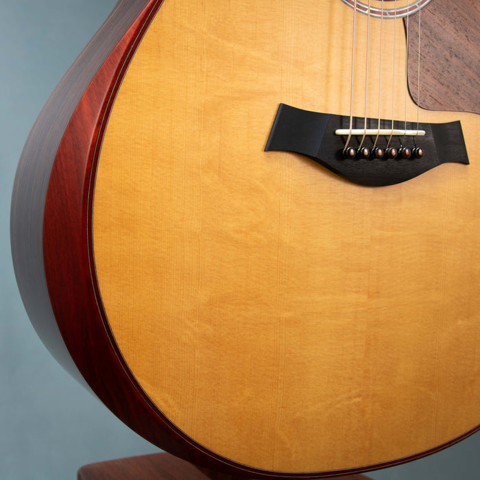 Taylor C18 B6022 2026 Catch Custom Grand Orchestra - Bearclaw Sitka Spruce / Indian Rosewood - 1204096098