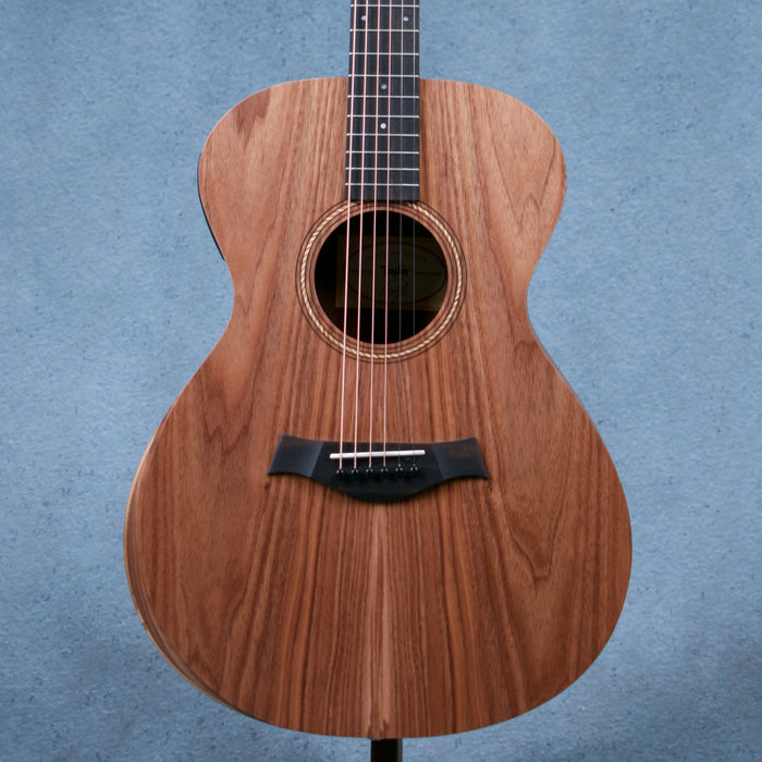 Taylor Academy 22e Walnut Top / Walnut Back and Sides Acoustic Electric Guitar - 2201123345