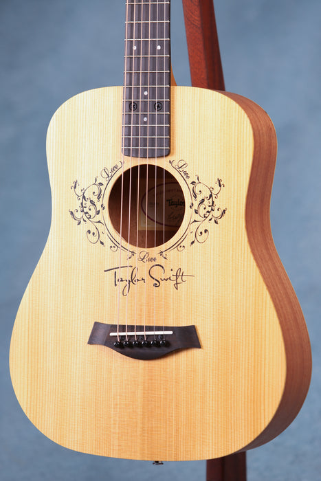 Taylor TSBTe Taylor Swift Signature Baby Acoustic - 2203224008