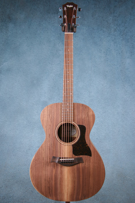 Taylor Academy 22e Walnut Top / Walnut Back and Sides Acoustic Electric Guitar - 2206114400