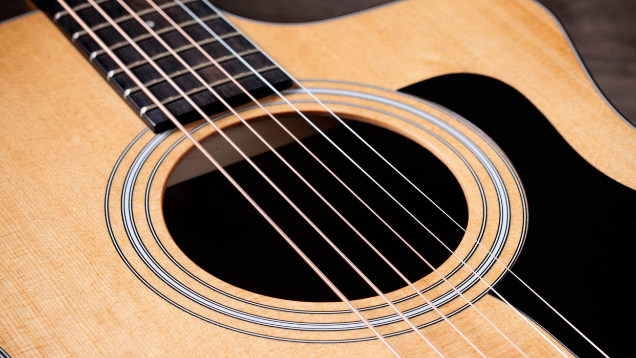 Taylor 114ce Grand Auditorium Spruce/Sapele Acoustic Electric Guitar