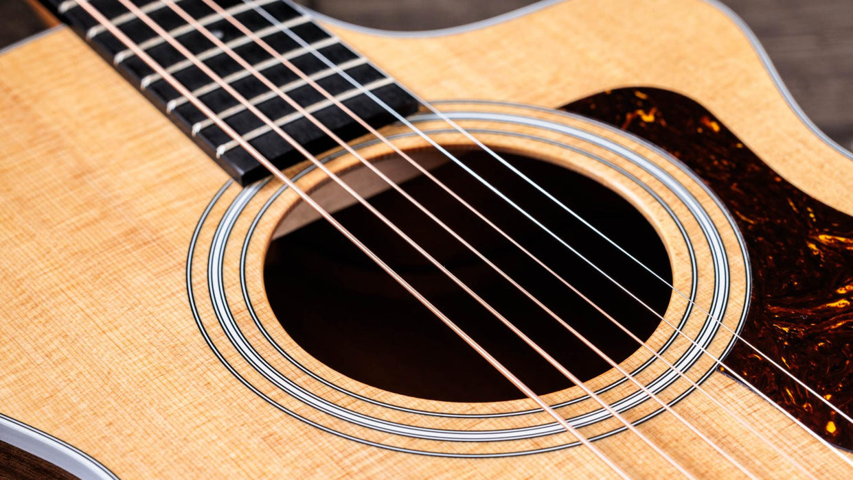 Taylor 212ce Grand Concert Acoustic Electric Guitar