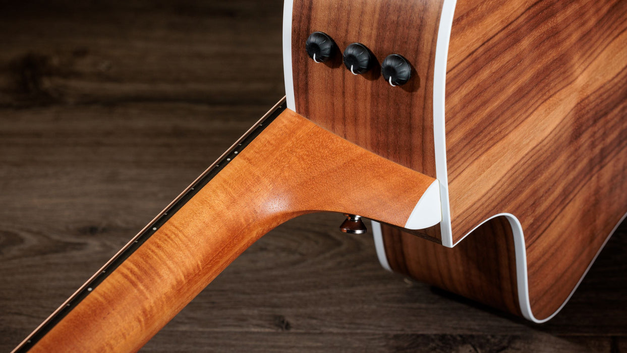 Taylor 214ce LH Left Handed Grand Auditorium Spruce/Walnut Acoustic Electric Guitar