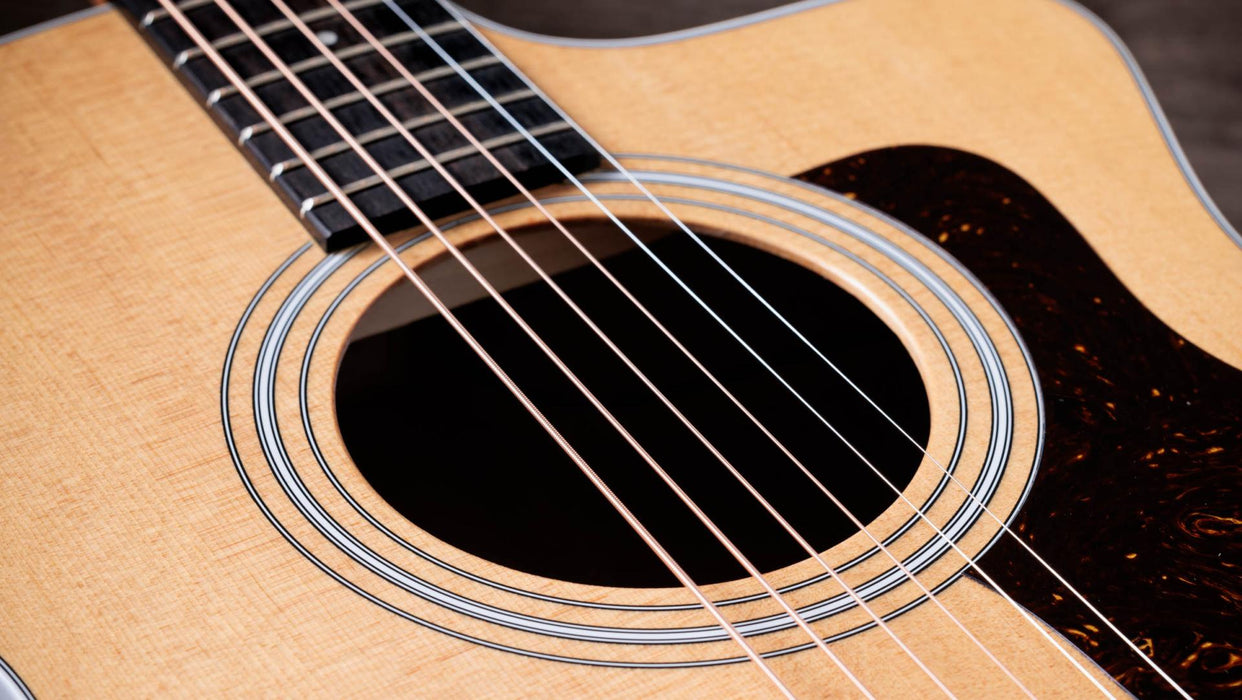 Taylor 214ce-K Grand Auditorium Spruce/Koa Acoustic Electric Guitar