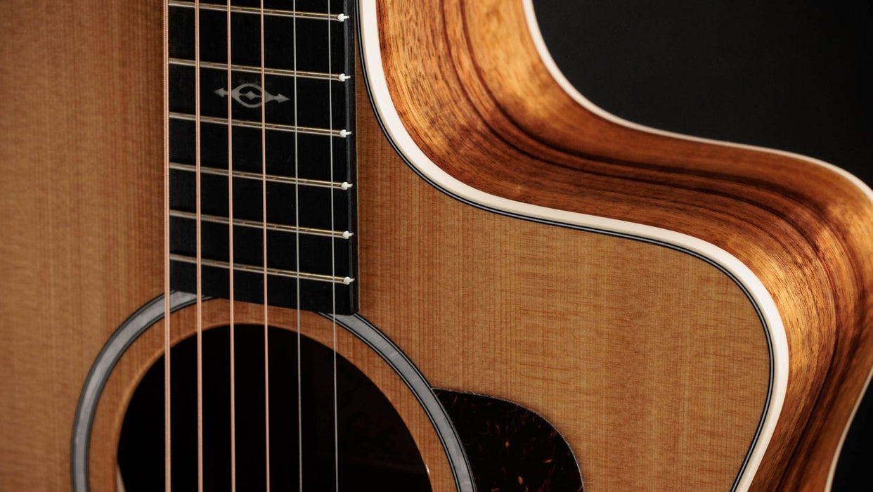 Taylor 214ce-K DLX Grand Auditorium Acoustic Electric Guitar