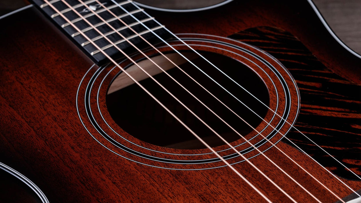 Taylor 324ce Grand Auditorium Acoustic Electric Guitar