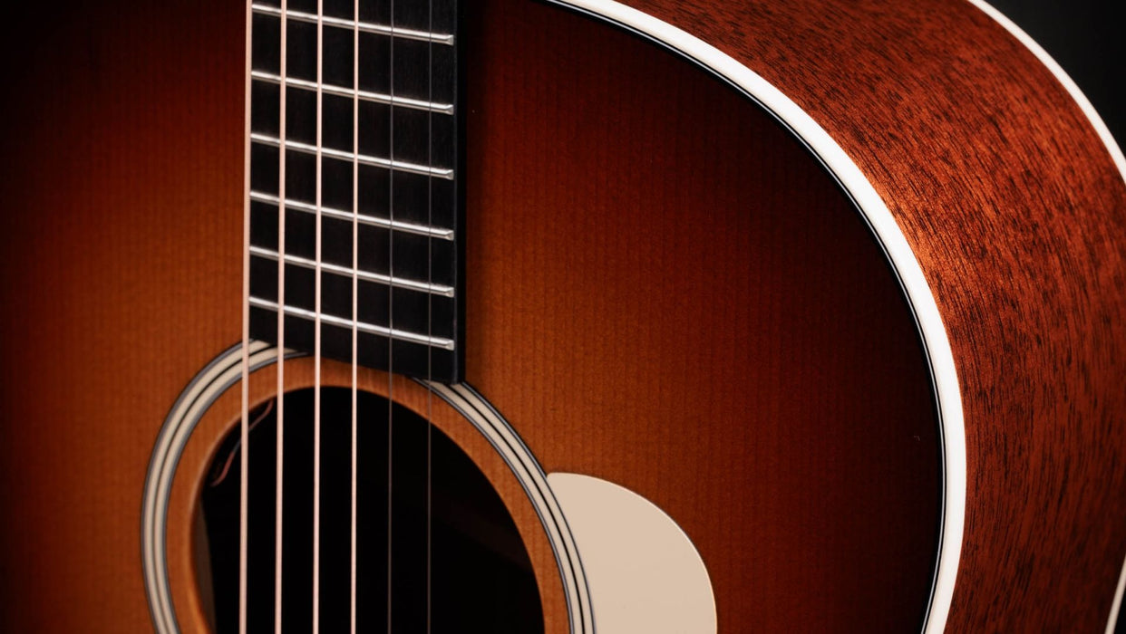 Taylor Gold Label 517e Spruce / Mahogany Cream Pickguard Grand Pacific Acoustic Electric Guitar - Sunburst