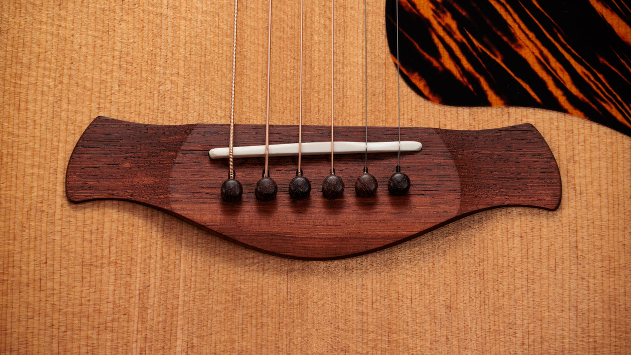 Taylor Gold Label 710e Indian Rosewood / Torrefied Sitka Dreadnought Acoustic Electric Guitar