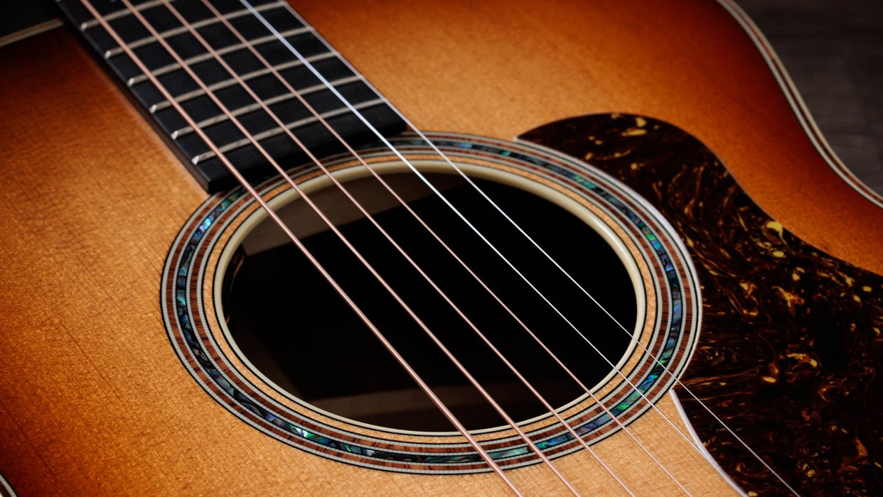 Taylor Gold Label 814e Spruce / Koa Super Auditorium Acoustic Electric Guitar - Sunburst