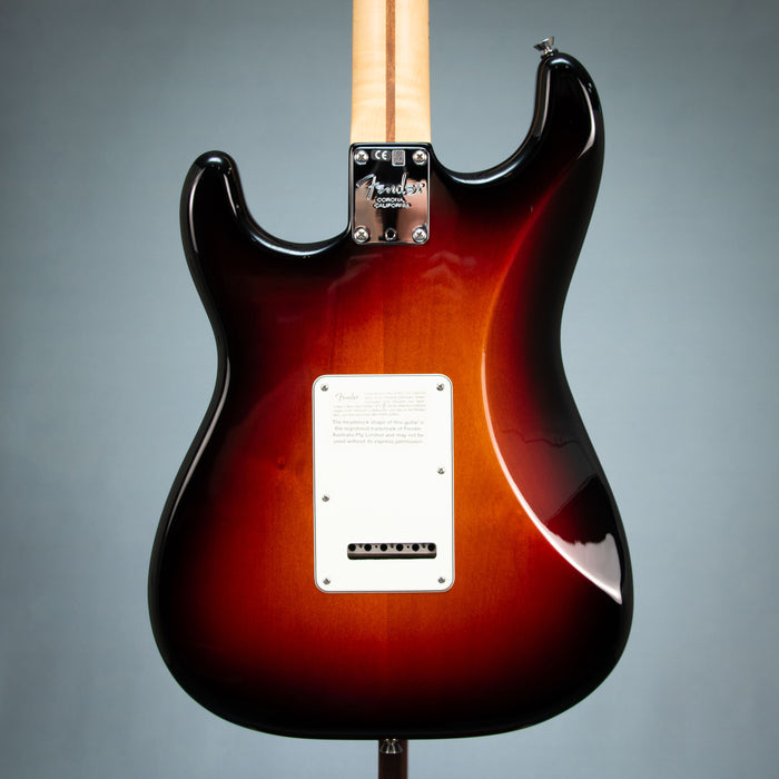 Fender American Standard Stratocaster w/Case - 3-Colour Sunburst - Preowned