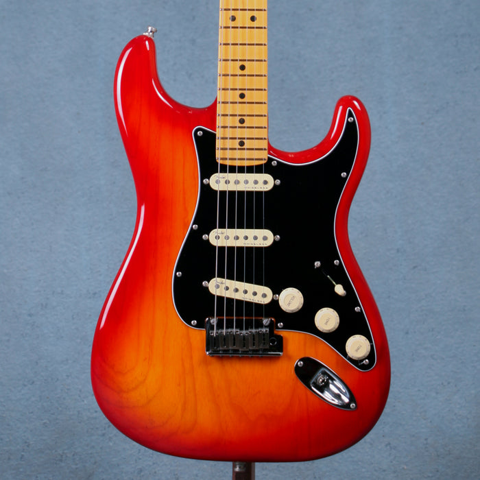 Fender Ultra Luxe Stratocaster Electric Guitar w/Case - Plasma Red Burst - Preowned