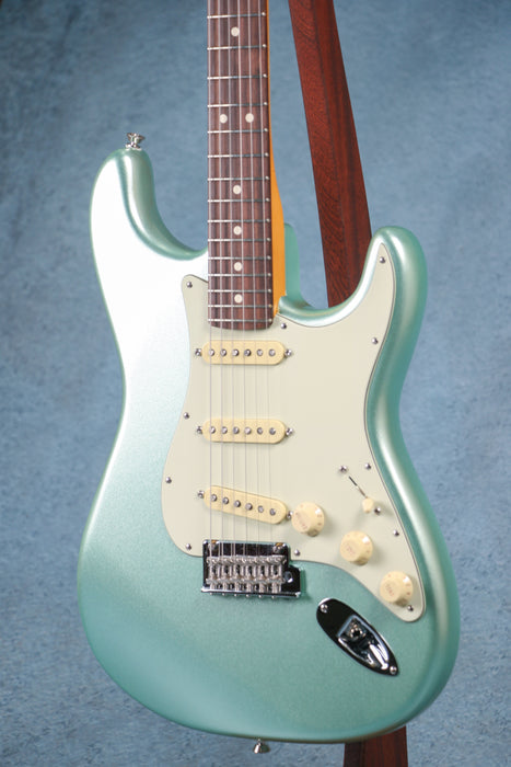 Fender American Professional II Stratocaster Electric Guitar w/Case - Mystic Seafoam Green -Preowned