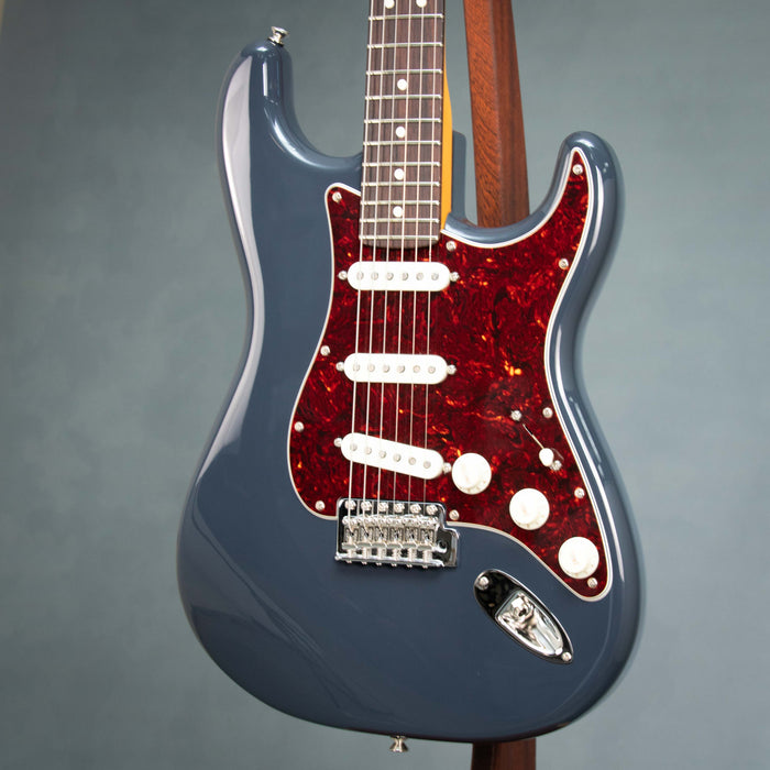 Fender American Professional Classic Stratocaster w/Case - Faded Black - Preowned